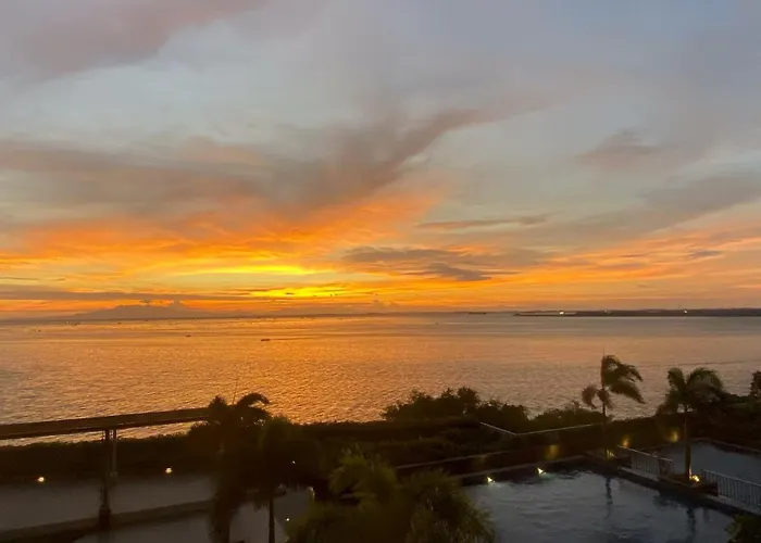 Luxurious Modern 2 Bedrooms Facing Bay Sunset, Airports, Okada, Solaire, Moa With Free Parking