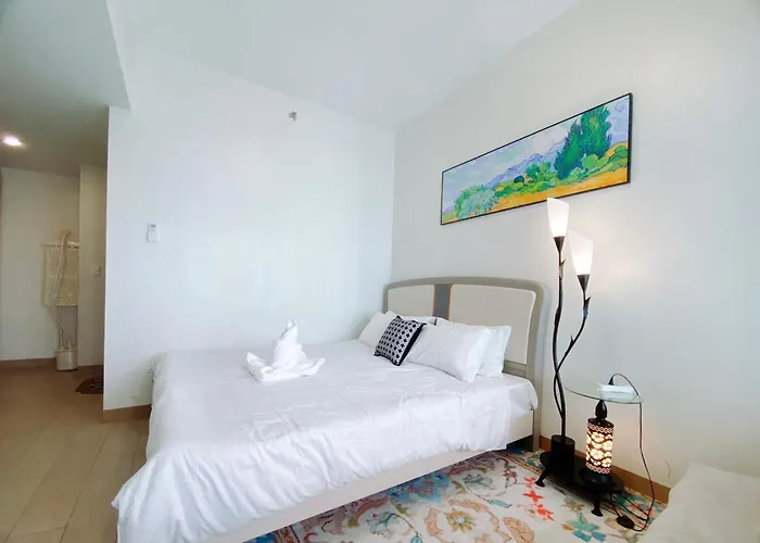 Luxurious Modern 2 Bedrooms Facing Bay Sunset, Airports, Okada, Solaire, Moa With Free Parking * Manila