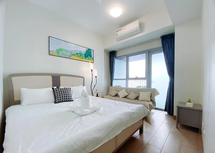 Luxurious Modern 2 Bedrooms Facing Bay Sunset, Airports, Okada, Solaire, Moa With Free Parking Apartment *