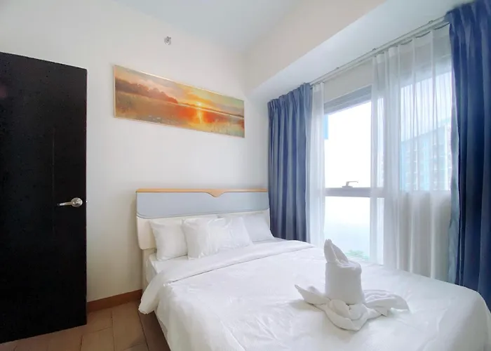 Apartment Luxurious Modern 2 Bedrooms Facing Bay Sunset, Airports, Okada, Solaire, Moa With Free Parking Manila