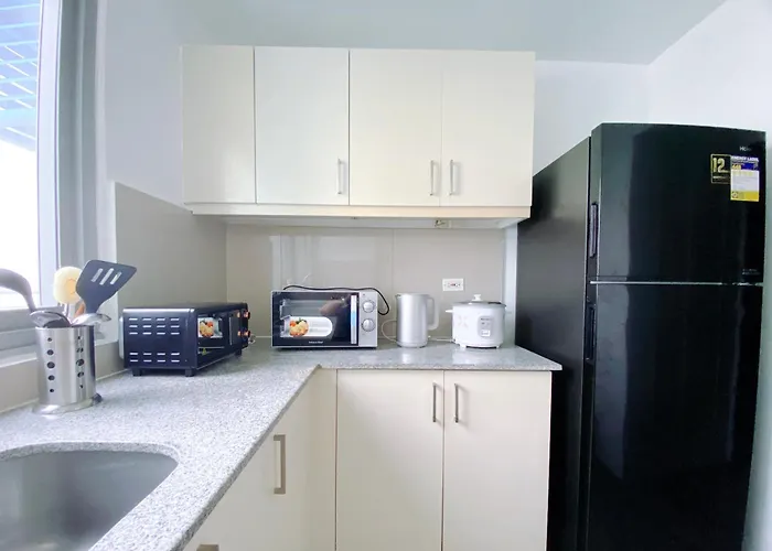 Luxurious Modern 2 Bedrooms Facing Bay Sunset, Airports, Okada, Solaire, Moa With Free Parking *
