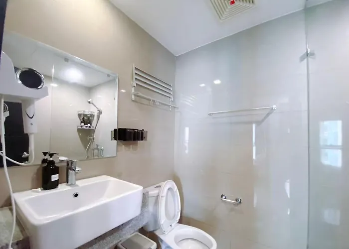 Apartment Luxurious Modern 2 Bedrooms Facing Bay Sunset, Airports, Okada, Solaire, Moa With Free Parking