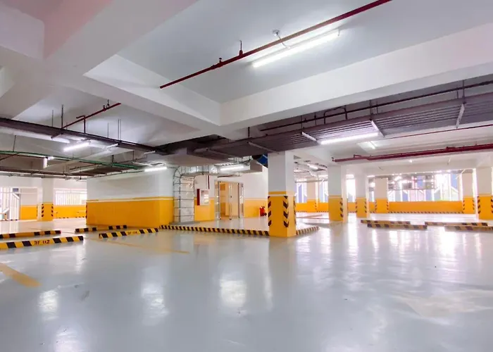 Luxurious Modern 2 Bedrooms Facing Bay Sunset, Airports, Okada, Solaire, Moa With Free Parking Apartment *